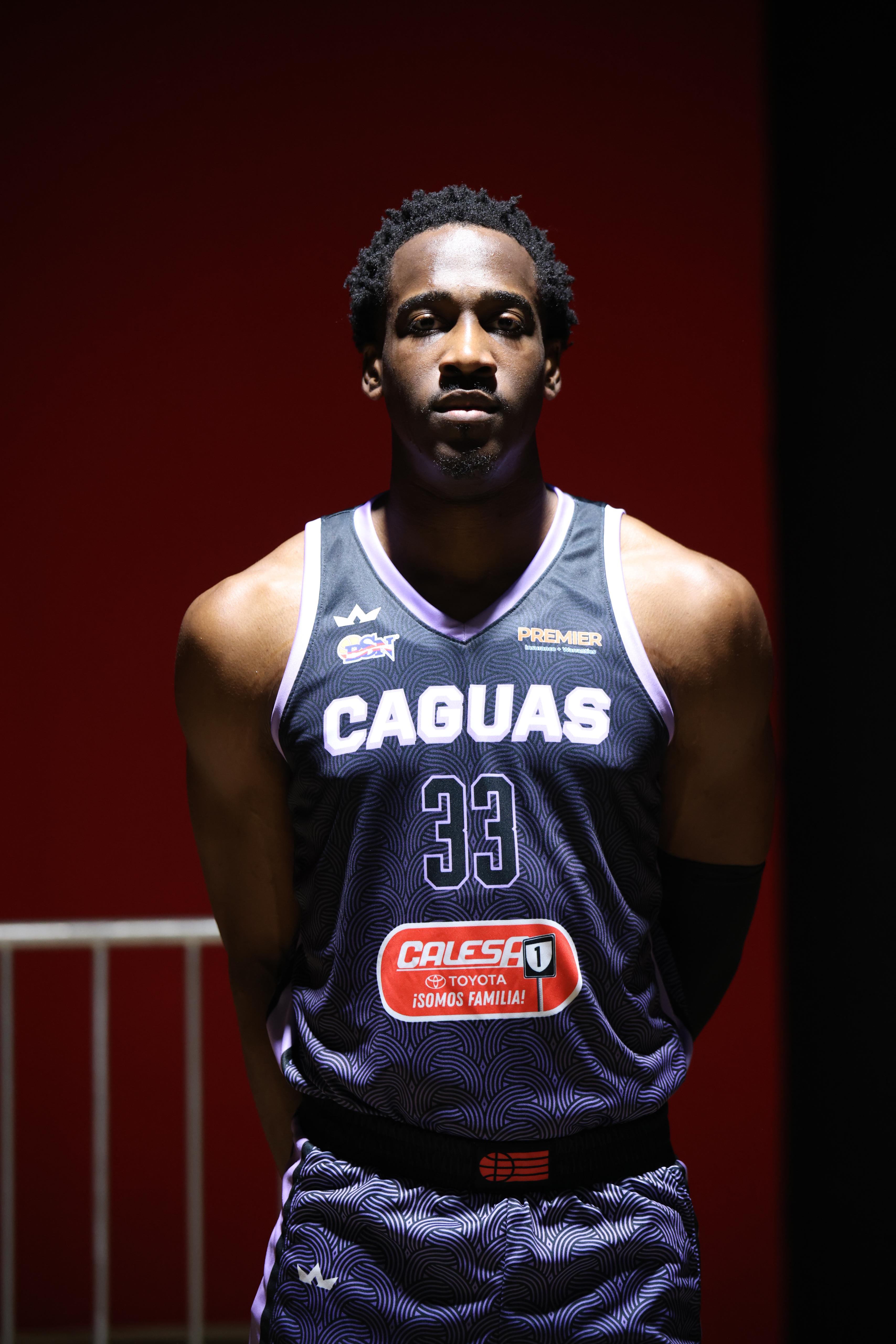 Akil Mitchell